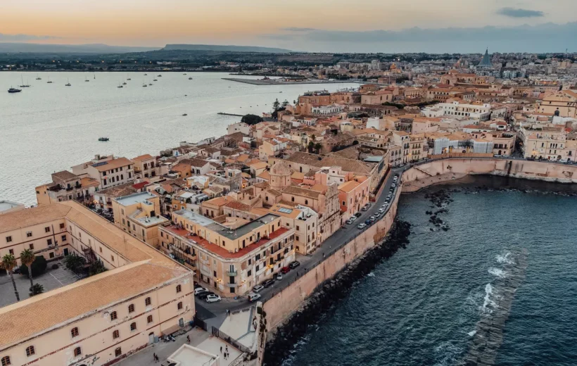 Explora Journeys ile Güney İtalya’nın Meydanları, Sicilya ve Malta’nın Tarihi Kıyıları Boyunca Bir Yolculuk, 04 - 10 Ocak 2027