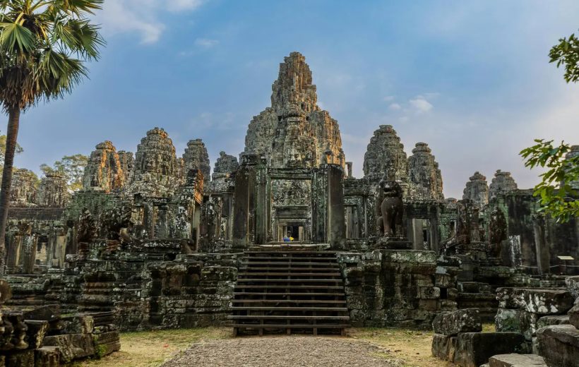 Kamboçya’nın Büyüsü: Siem Reap – Phnom Penh – Six Senses Koh Krabey Adası, 05-13 Mart 2027